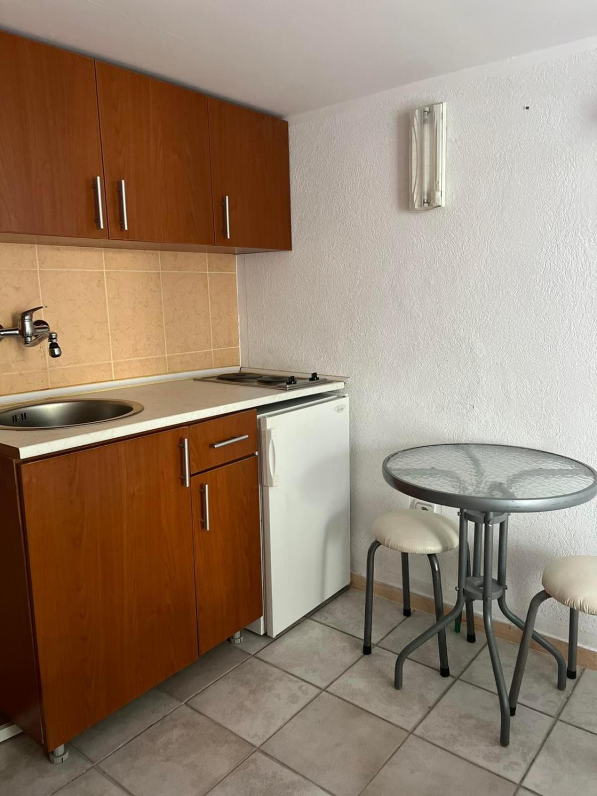 Apartments Moracanin ストモレ エクステリア 写真